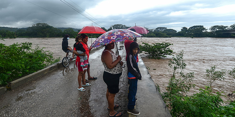 Copeco realiza reporte general de daños por lluvias en el país