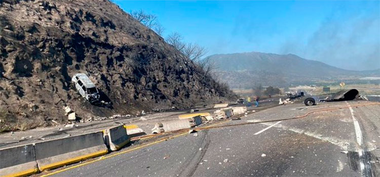 Explosión de cisterna deja 12 personas muertas en México