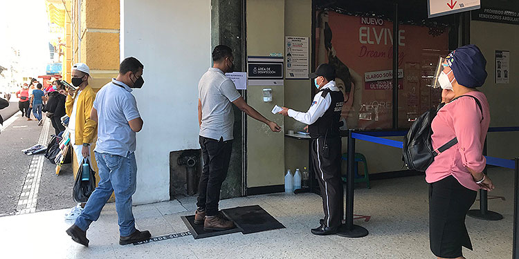 Sigue vigente la atención general en comercios por emergencia Eta