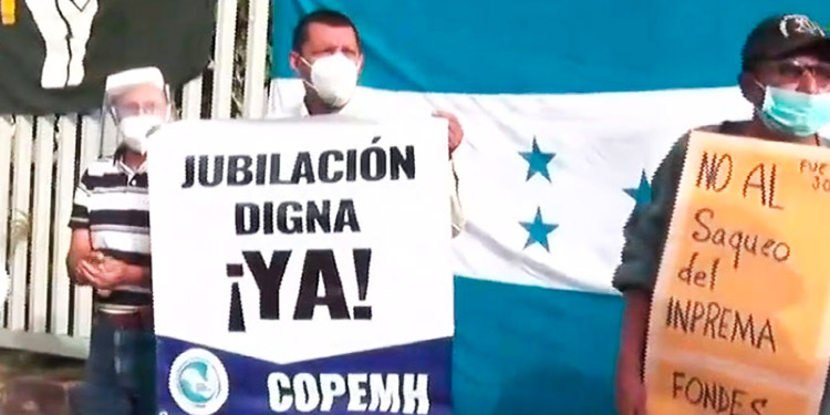Maestros protestan contra anteproyecto de ley de Inversiones para el Desarrollo Sostenible