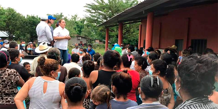Con alimentos auxilian a familias de aldeas y caseríos de Choluteca