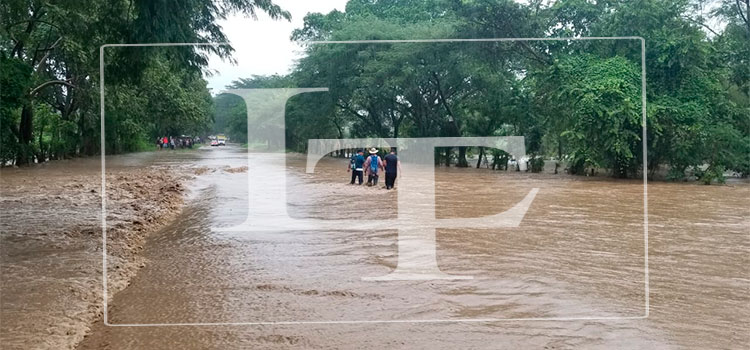 Eta ingresa a Honduras por Trojes, El Paraíso (Video)