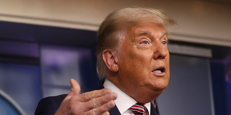 Cadenas de TV estadounidenses cortan discurso de Trump para evitar desinformación