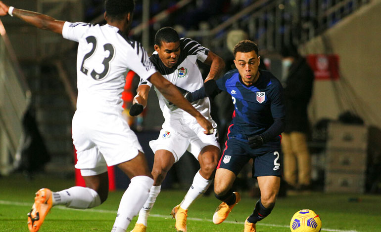 Estados Unidos golea a Panamá
