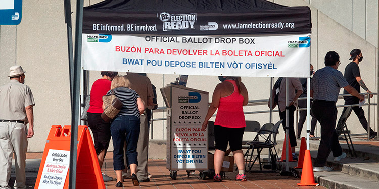 Trump y Jill Biden, a la caza de indecisos y demorados en votar en Florida