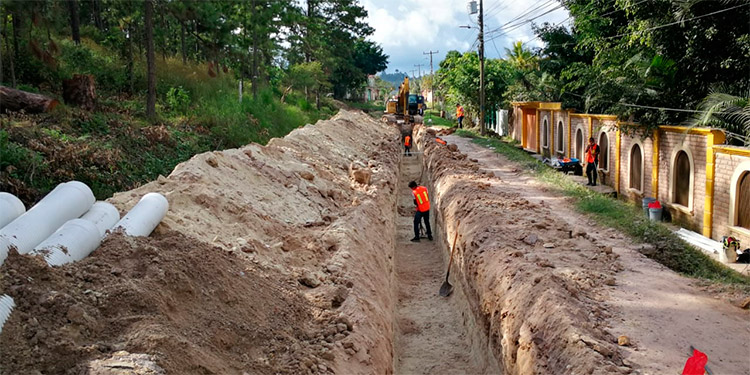 Amplían red de alcantarillado sanitario en la colonia Antonio Mata en Siguatepeque