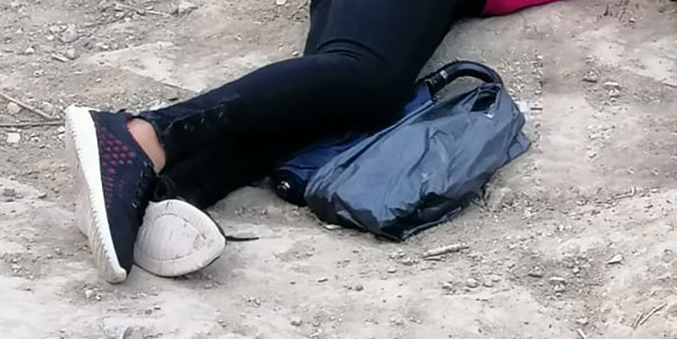 Pistoleros matan a dos mujeres tras interceptarlas en carretera