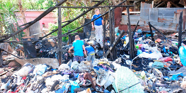 Alcaldía construirá casas a 20 familias víctimas de incendio