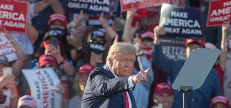 Seguidores de Trump organizan toma de posesión digital paralela a la de Biden
