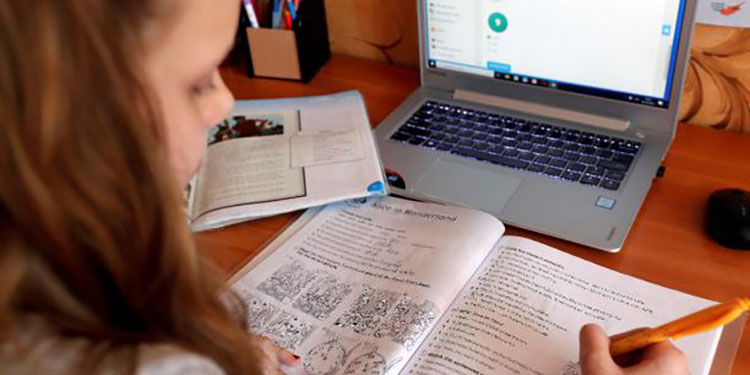 Visión Mundial: Queremos sumarnos a la reconstrucción educativa del país
