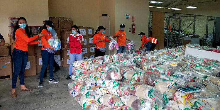 Hondureños envían desde Miami alimentos a los damnificados