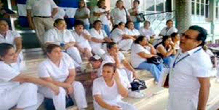Enfermeras anuncian plantones al pedir incentivos salariales