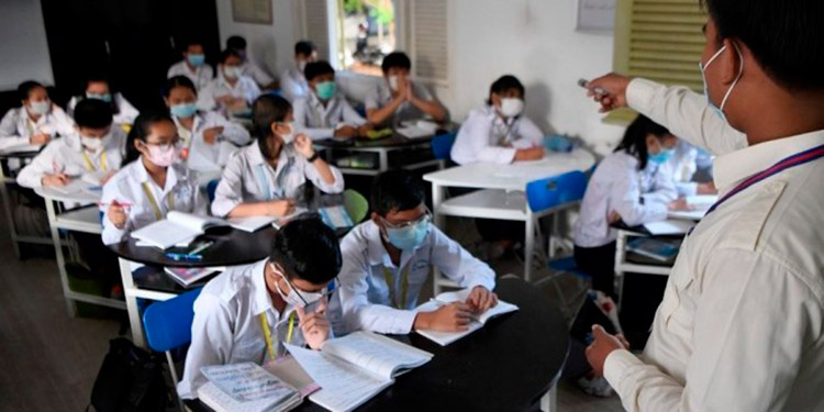 Asegura experto: Hasta 160,000 alumnos puede rescatar “La Escuelita”