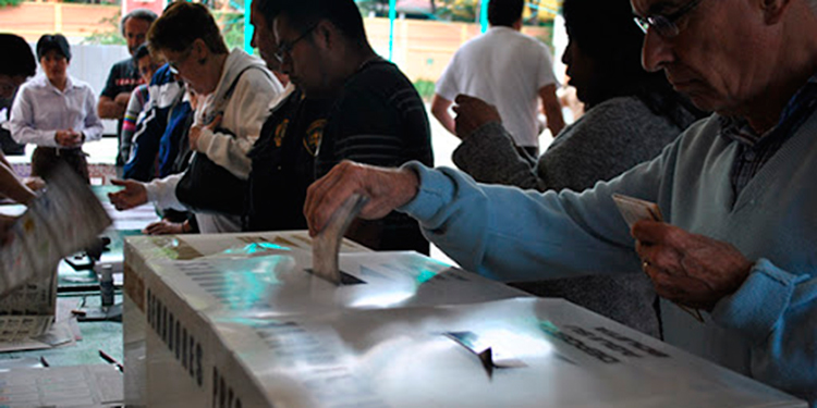 El Congreso español pide defender elecciones transparentes en Latinoamérica