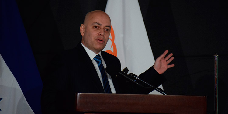 EEUU reconoce gestión del fiscal general en el MP