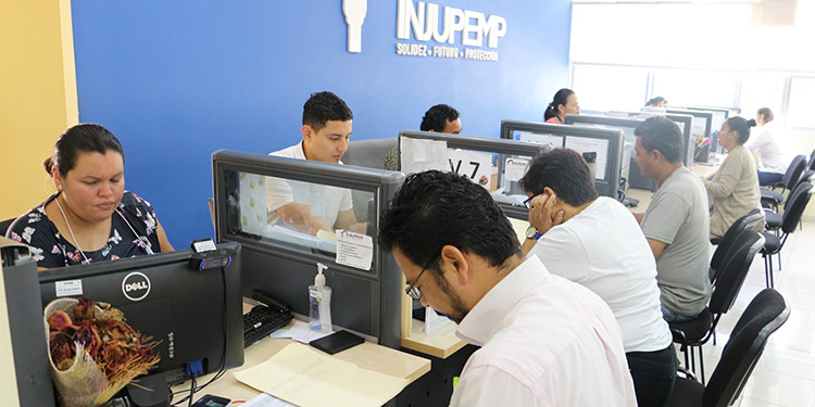 Gobierno otorga asueto a empleados públicos el 24, 30 y 31 de diciembre