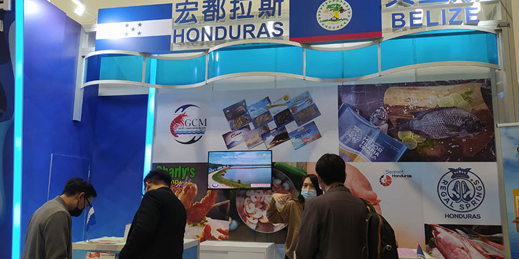 Taiwán apoya a Honduras en la Feria Internacional de Mariscos