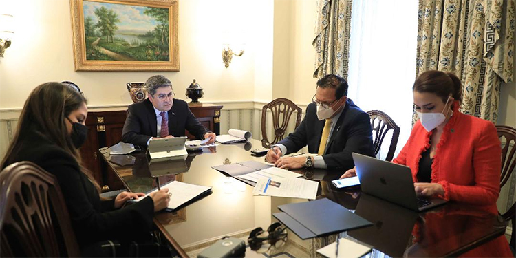 Presidente Hernández agradece a senadores y congresistas de EEUU por su apoyo a Honduras