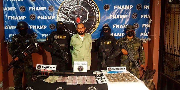 Cae miembro de la banda “El Pollo”