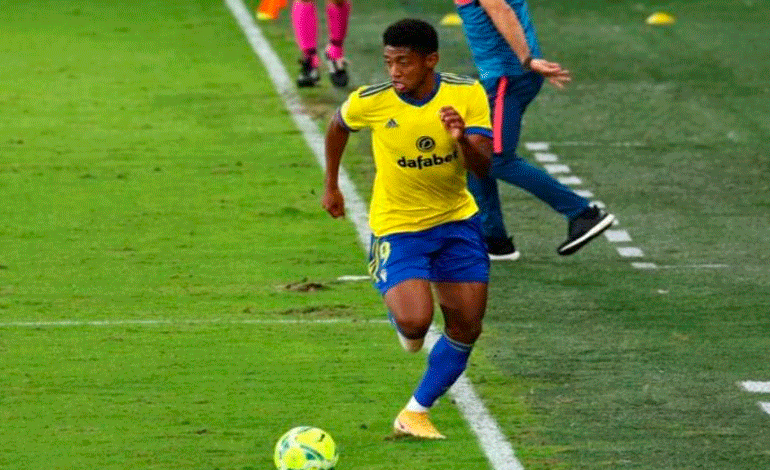 Lozano y Cádiz avanzan en Copa del Rey