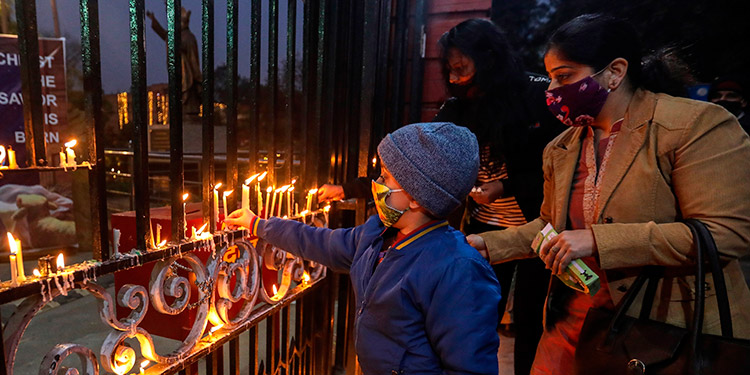 Nueva Delhi impone un toque de queda nocturno para evitar reuniones de Año Nuevo