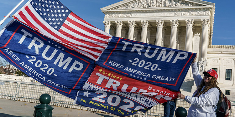 Máximo tribunal de EEUU rechaza demanda de Texas y Trump para revertir las elecciones