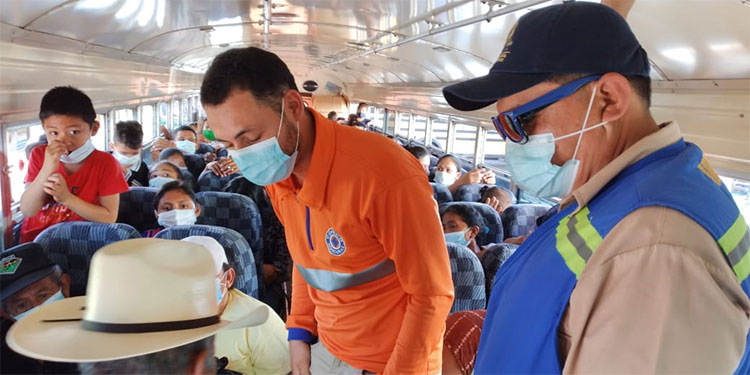 Sancionan 400 buses y taxis sin bioseguridad