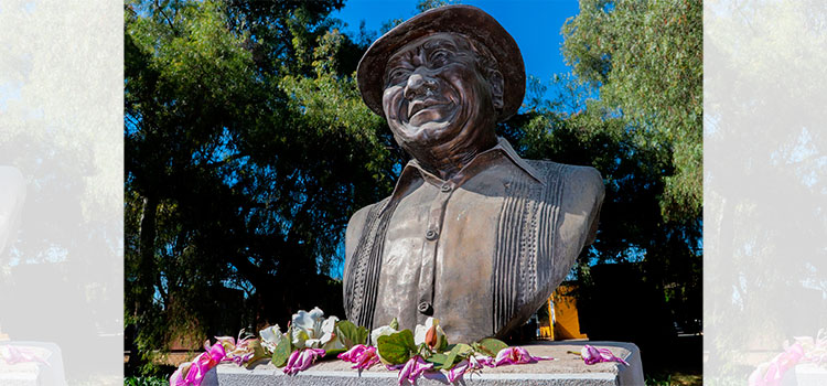 Las cenizas del cantautor Armando Manzanero llegan a su natal Mérida