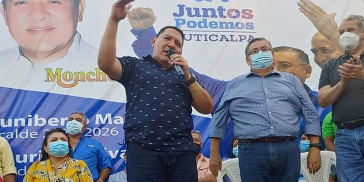 Nacionalistas reciben a exalcalde Ramón Sarmiento