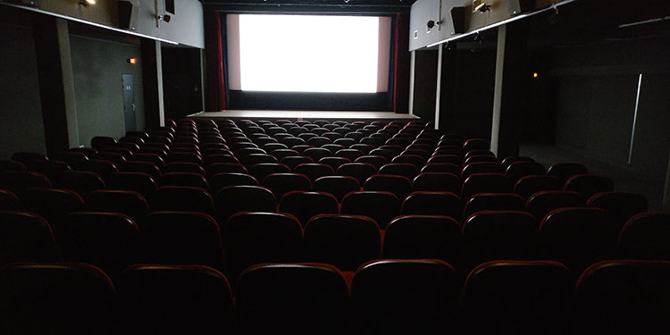 Los cines vacíos de hoy, ¿el adiós a las salas de mañana?