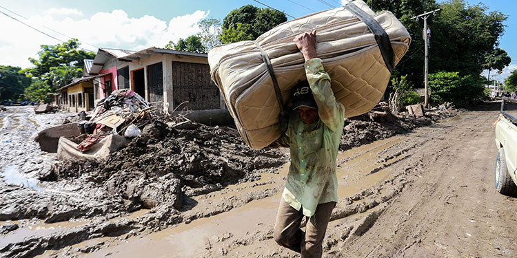 Aprueban bono de L5 mil para damnificados de tormentas Eta e Iota