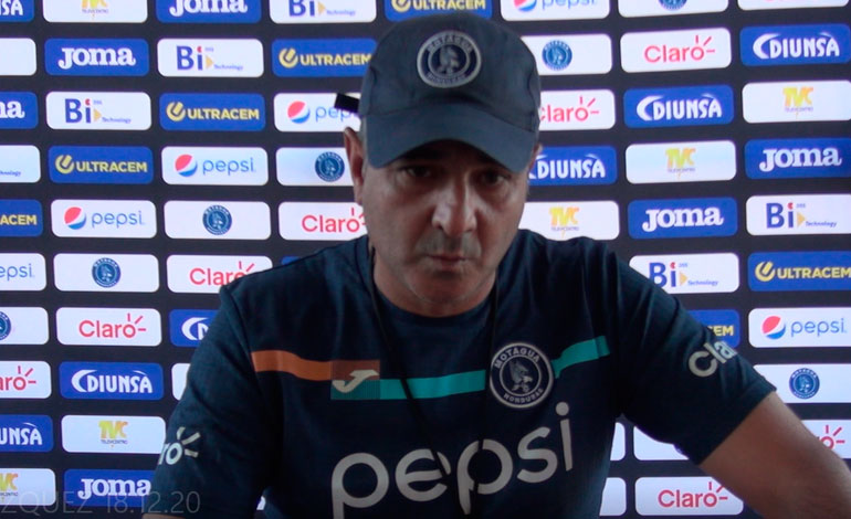 Vázquez: Quiero entender que los árbitros se equivocan contra nosotros sin querer