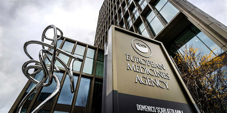 La EMA necesita más datos de Oxford sobre seguridad y eficacia de su vacuna