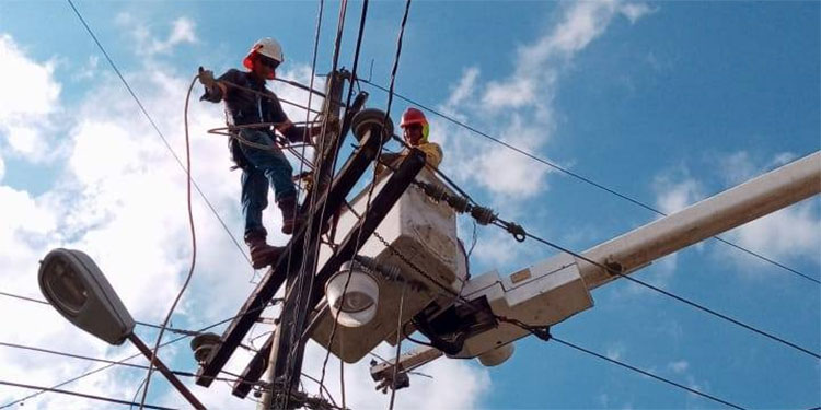 Hondureños no soportarán más aumentos a la energía