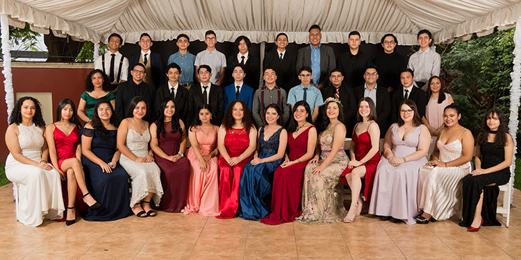 Clase 2020 de la Escuela Nacional de Música dice adiós a la secundaria