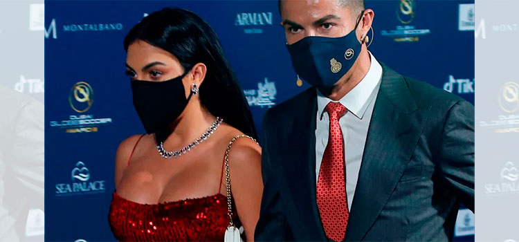 Georgina Rodríguez roba suspiros con gran escote