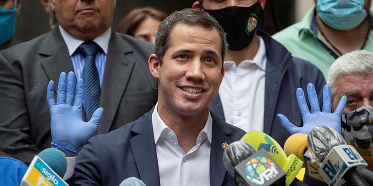Guaidó y López denuncian "el fraude electoral" del domingo en Venezuela