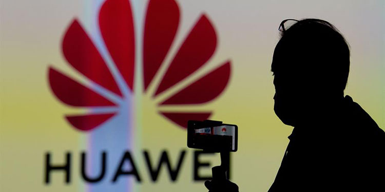 Huawei abre su buscador a todos los móviles y se lanza a competir con Google
