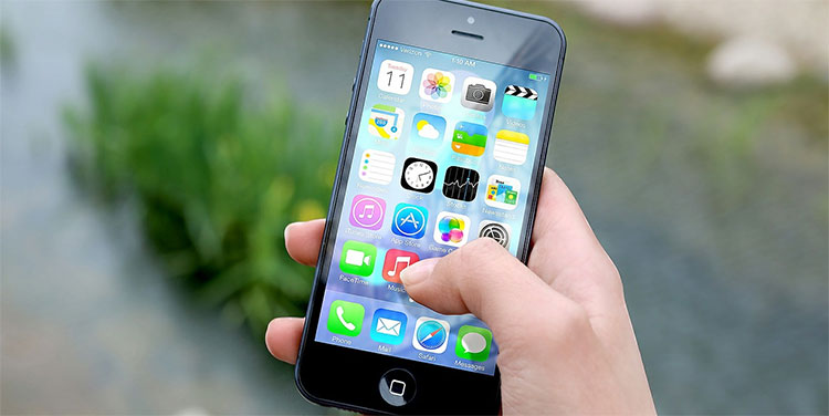 Consumidores europeos demandan a Apple por ralentizar los i-Phones antiguos