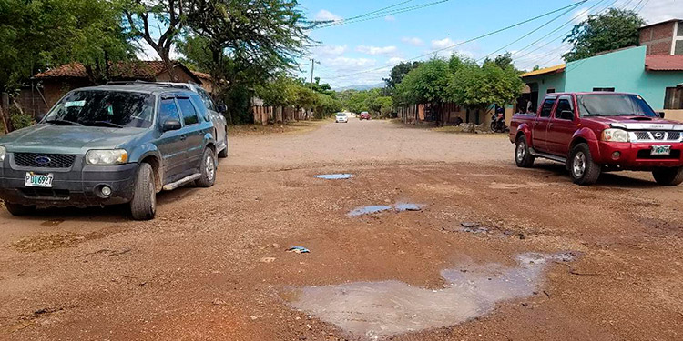 Con concreto hidráulico pavimentarán calles de Choluteca