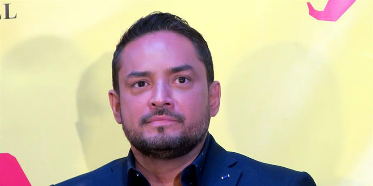 Manny Manuel confiesa su orientación sexual y acaba con años de presión