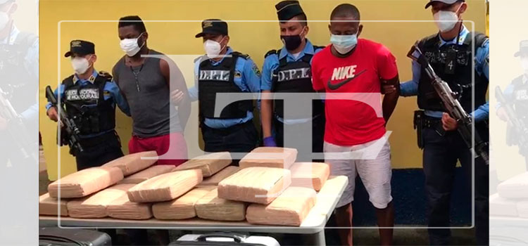 Capturan a dos hombres con marihuana valorada en unos 450 mil lempiras