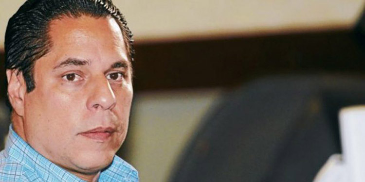 Otorga a Miguel Pastor cambio de medida de prisión preventiva
