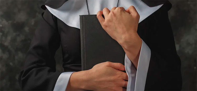 Condenan a sacerdote y monja por haber matado a religiosa que descubrió que eran pareja