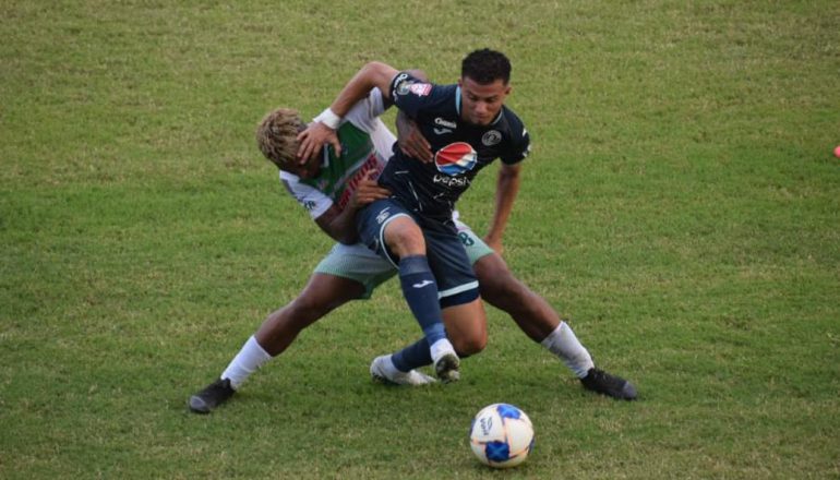 “Ciclón azul” cerca de semifinales con goleada en el Excélsior