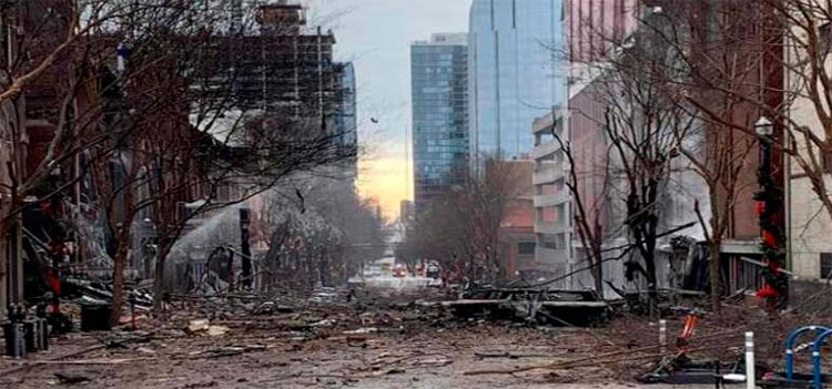 La explosión de Nashville vino de un vehículo que avisaba de una bomba