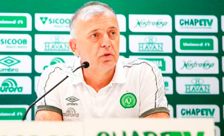 El presidente del Chapecoense brasileño muere víctima de covid