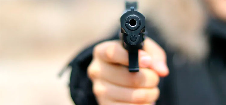 Mata a su esposa e hijos por supuesta infidelidad y luego se suicida