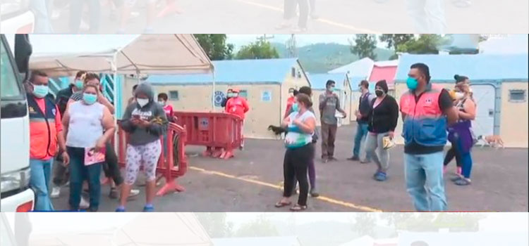 Personas albergadas en la Villa Olímpica protestan por falta de agua y alimentos