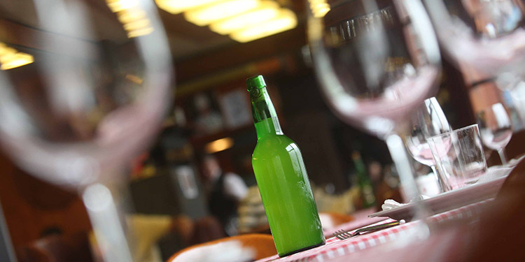 Datos curiosos sobre la sidra ¿Por qué es tradición beberla en Año Nuevo?